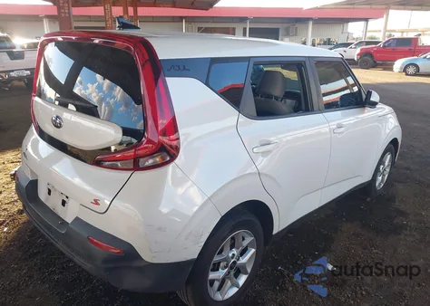 2021 Kia Soul S z USA, uszkodzony, nr VIN KNDJ23AU7M7764233
